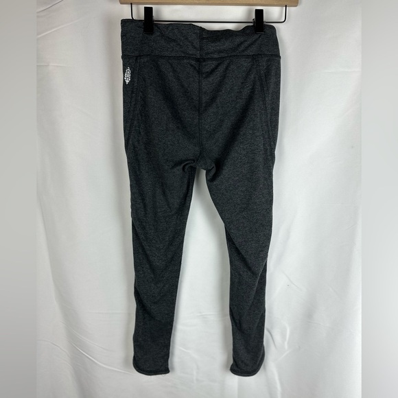 Free People Movement Leggings With Cut Out. Womens Size Small. Gray. - Picture 7 of 11